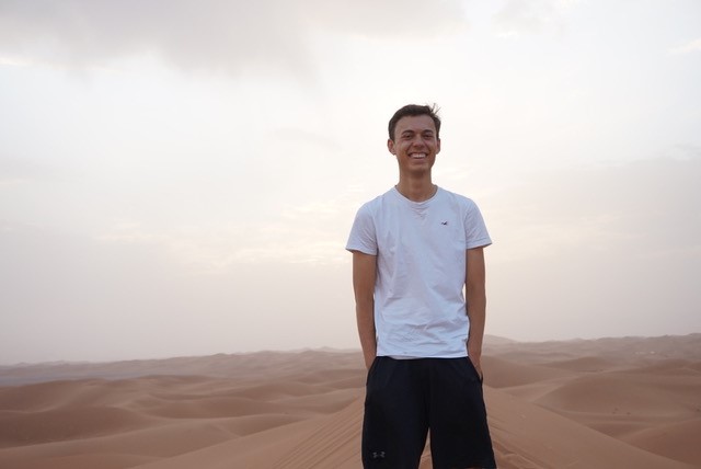 Elliott Mokski in the Sahara